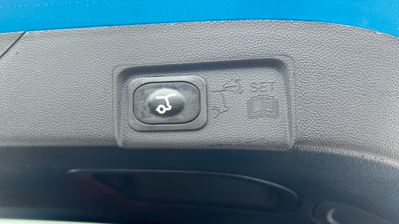 Ford Puma 1.0 EcoBoost Hybrid mHEV ST-Line X 5dr Petrol Hatchback